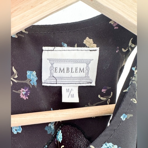 Vintage Emblem Dress - Floral - Size: Medium - Picture 4 of 8
